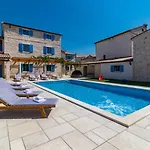 فيلة Boccordi Bokordići