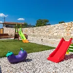 فيلة Boccordi Bokordići
